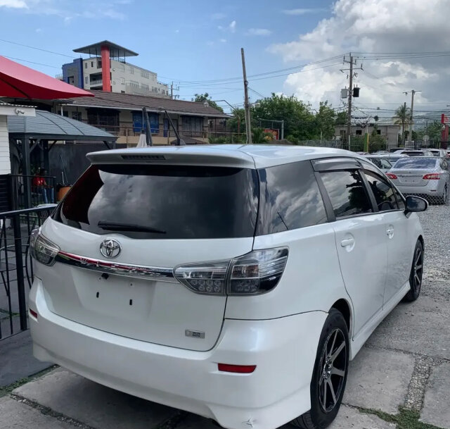2017 Toyota Wish