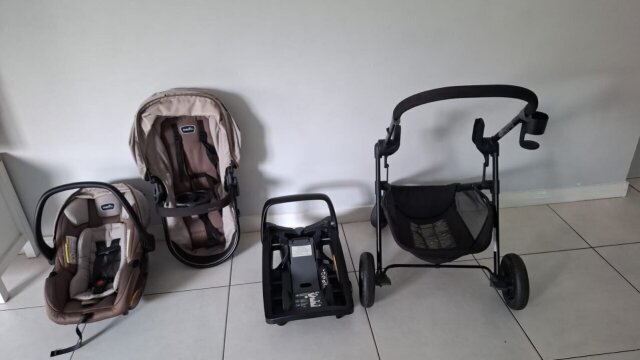 Evenflo Baby Travel System–Stroller+Car Seat 9/10 Strollers & Carriers Portmore
