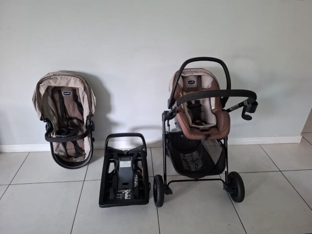Evenflo Baby Travel System–Stroller+Car Seat 9/10