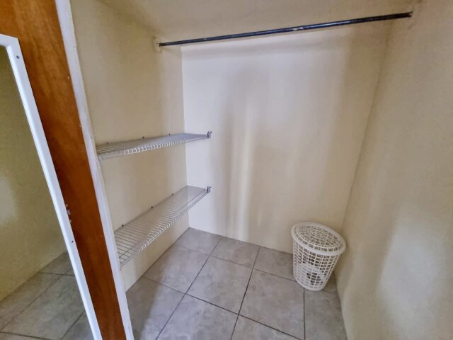 Luxury 3 Bedrooms Apt In Mona, Fully Furnished