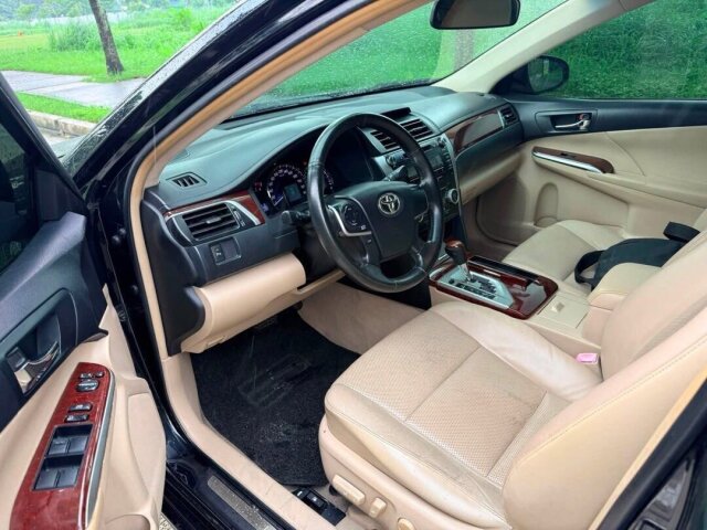 Toyota Camry 2.5 (A)