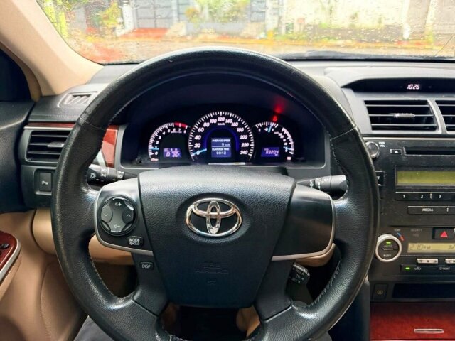 Toyota Camry 2.5 (A)