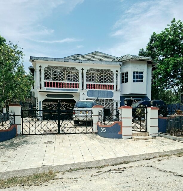 HOUSE FOR SALE – LINSTEAD, ST. CATHERINE Houses Linsted