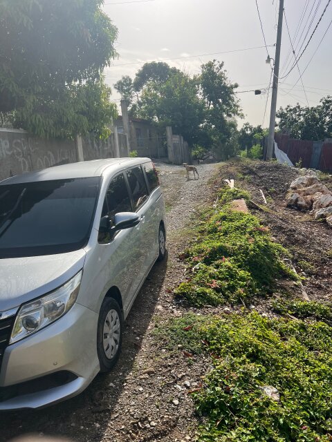 2016 Toyota Noah