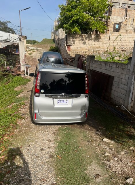 2016 Toyota Noah