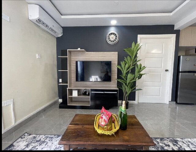 AirBnB 1br With Sofa Bed And Swimming Pool Kgn