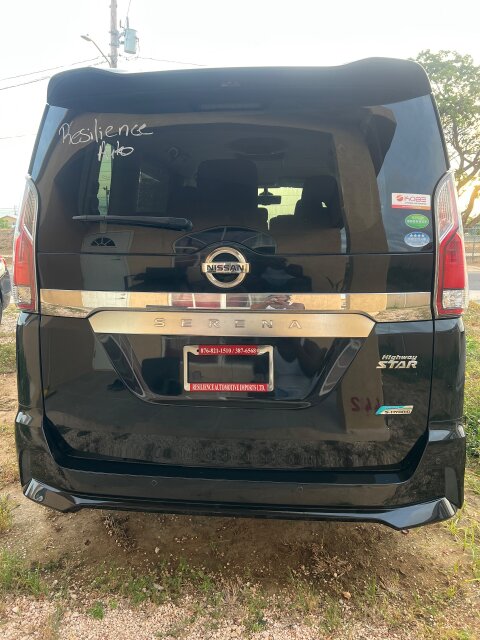 2017 Nissan Serena