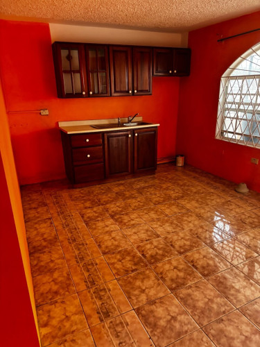 1 Bedroom Apartment In West Acre