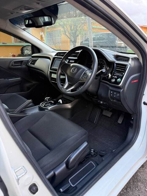 2018 Honda Grace For SALE (10/10 Next To New)
