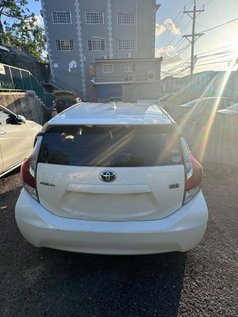 2017 Toyota Aqua Motor Car
