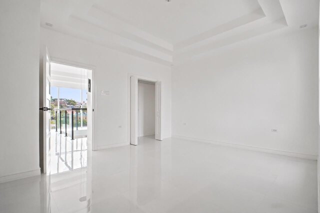 Elegant 3 Bedrooms Townhouse for Rent in Mandeville