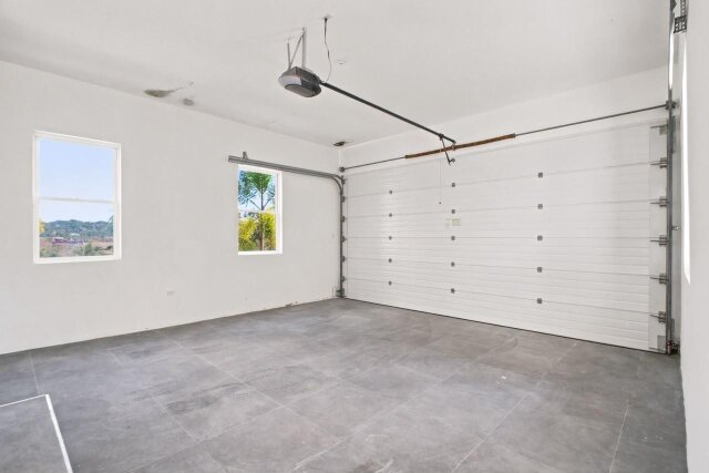 Elegant 3 Bedrooms Townhouse for Rent in Mandeville