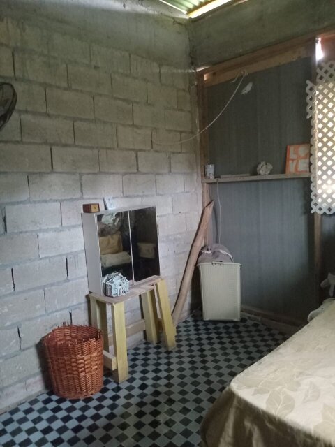 Caution Rosemarie White The Con Artist: 3 Bedrooms