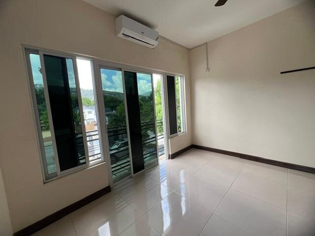 Modern 2 Bedrooms Apartment in Kingston
