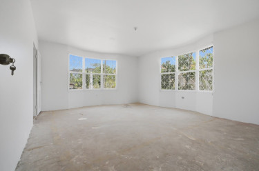 4 Bedroom House For Sale