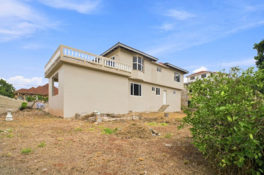 4 Bedroom House For Sale