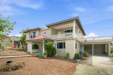 4 Bedroom House For Sale
