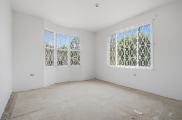 4 Bedroom House For Sale