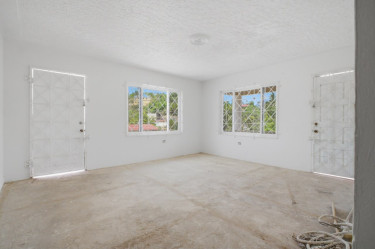 4 Bedroom House For Sale