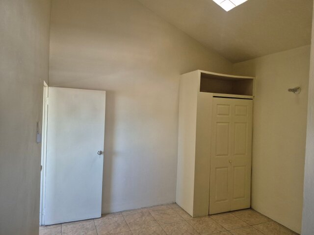 Well-Maintained 1 Bedroom Apartment in Cumberland