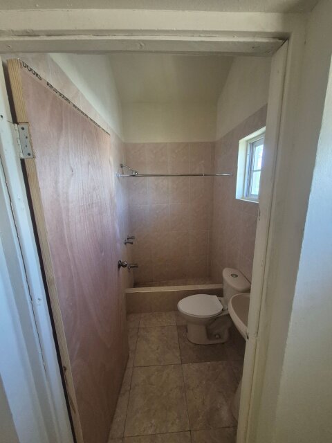 Well-Maintained 1 Bedroom Apartment in Cumberland