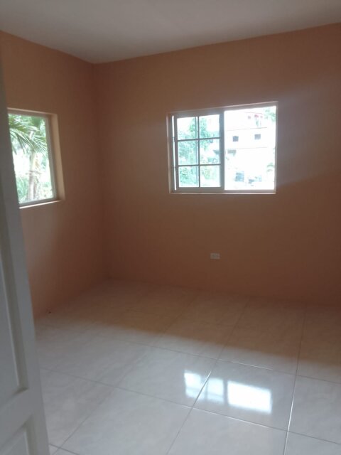 Charming 2 Bedrooms Hillside Oasis