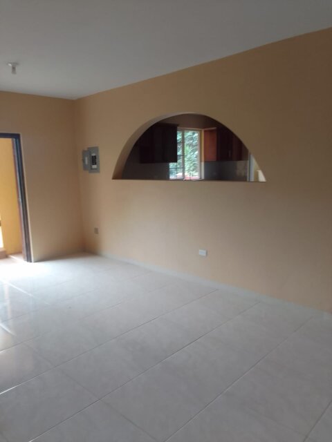 Charming 2 Bedrooms Hillside Oasis