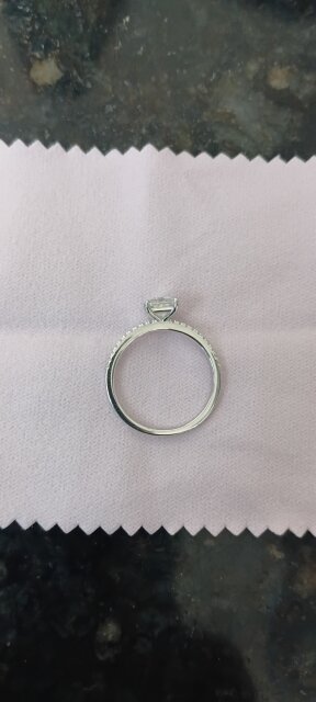 1ct Moissanite Ring With Box