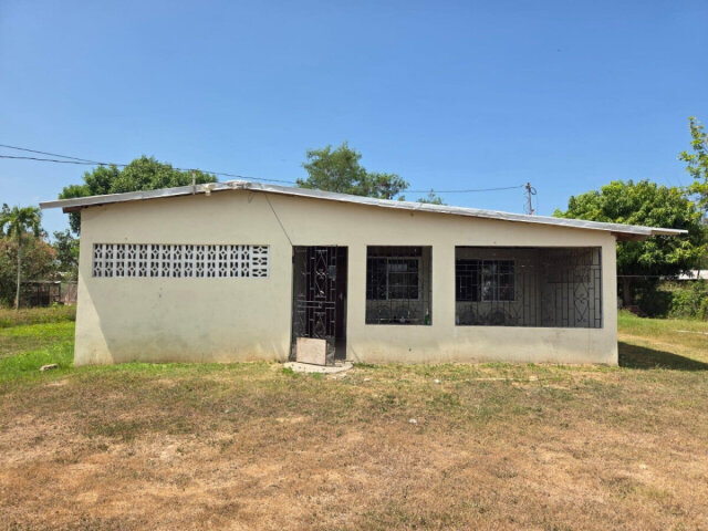 2 Bed, 2 Bath House For Sale Nightengale Grove