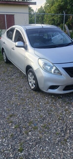 2013 Nissan Latio