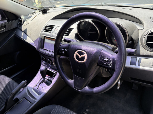 2012 Mazda Axela