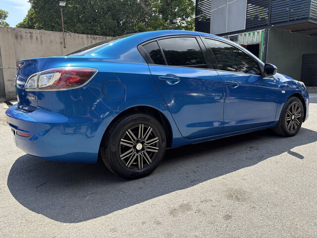 2012 Mazda Axela