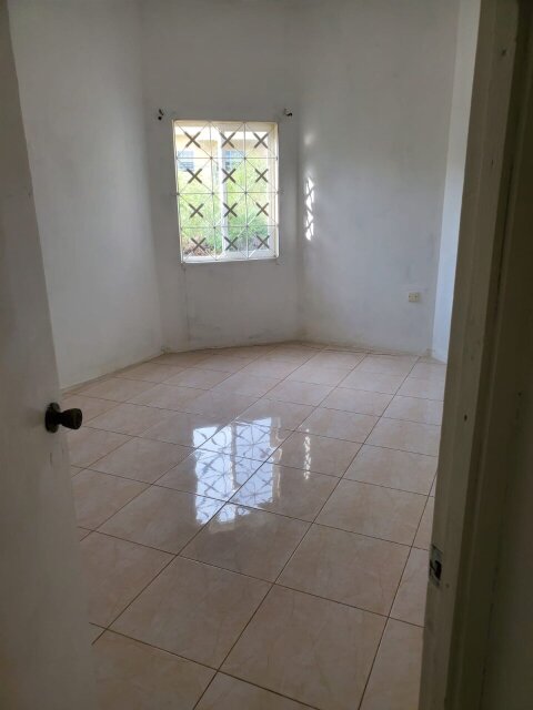 2 Bedroom 2 BR In St Jago Heights (ATTACHED)