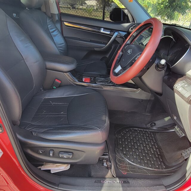 2014 SPECIAL EDITION 7 SEATER KIA SORENTO