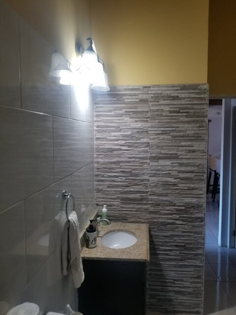 1 Bedroom Unfurnised/ Furnish