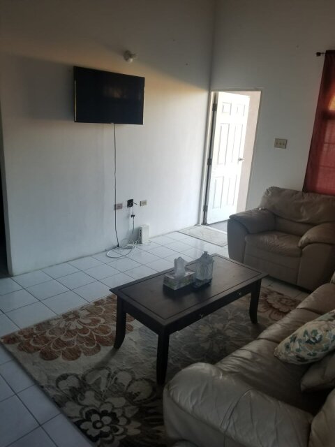 1 Bedroom Unfurnised/ Furnish