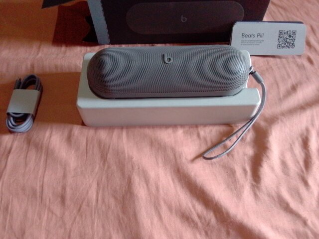 Beats Pill Bluetooth Speaker Audio Bogwalk