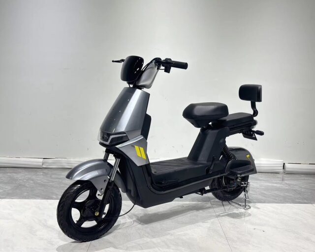 New 48V/60V/72V Electric Scooter Fashion 350W Bikes Andrew