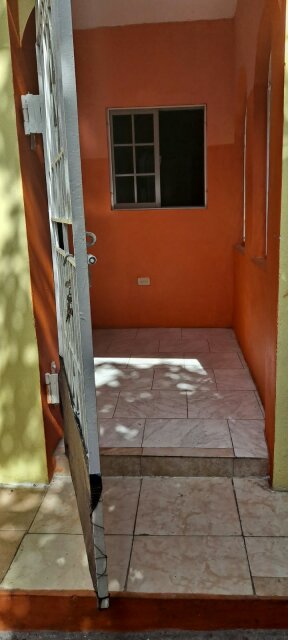 1 Bedroom Studio Houses 1 Markland Avenue