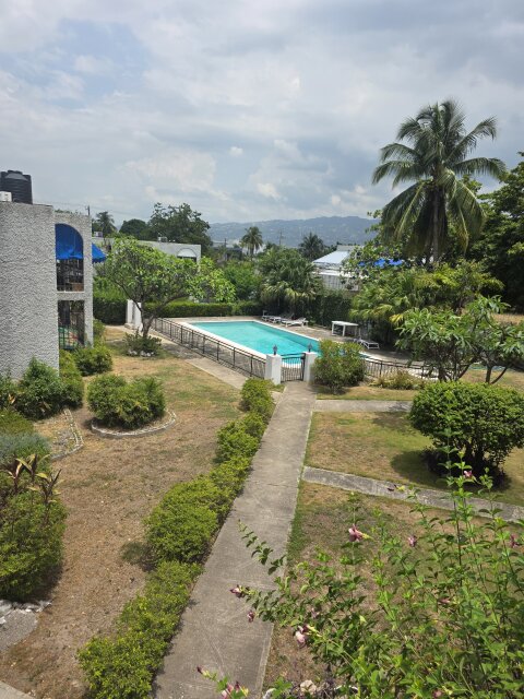 2 Bedroom 2 Bathroom Furnished Apt