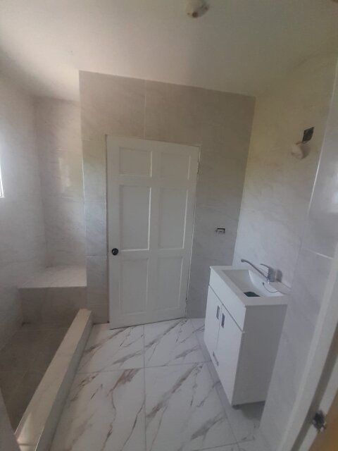 3 Bedroom Coral Gardens