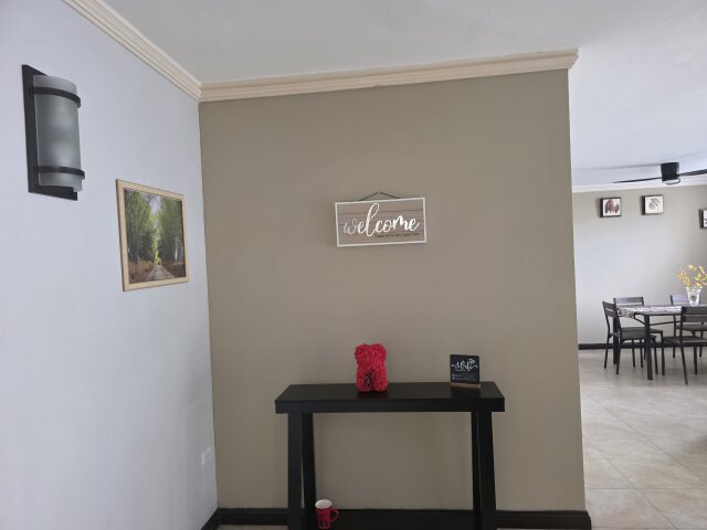 Beautifully Furnished 3 Bedroom Apt