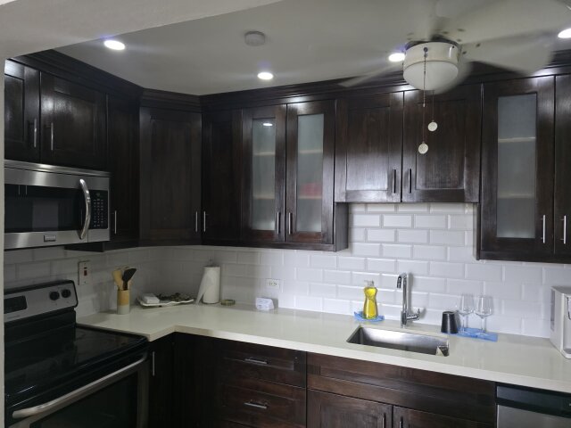 Beautifully Furnished 3 Bedroom Apt