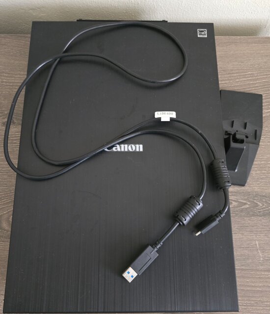 CANON CANOSCAN LiDE 400 – FLATBED DOCUMENT SCANNER