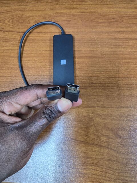 MICROSOFT 4K WIRELESS DISPLAY ADAPTER – MODEL 1942 Computer Accessories Ligueanea, Papine Or Half Way Tree