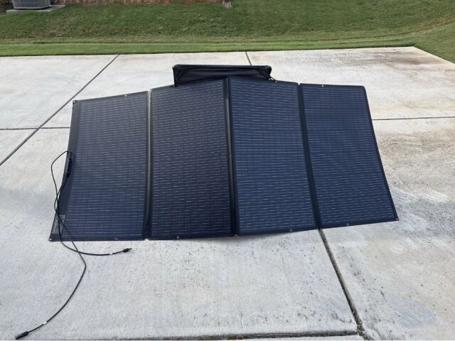 EcoFlow 400W Portable Solar Panel – Foldable IP68