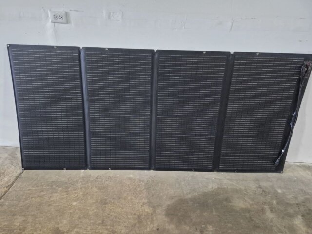 EcoFlow 400W Portable Solar Panel – Foldable IP68