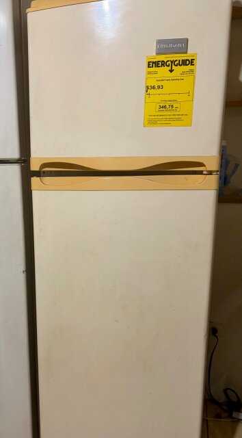Frigidaire 8.4 Cubic Feet Fridge Refrigerators Off Washington Blvd