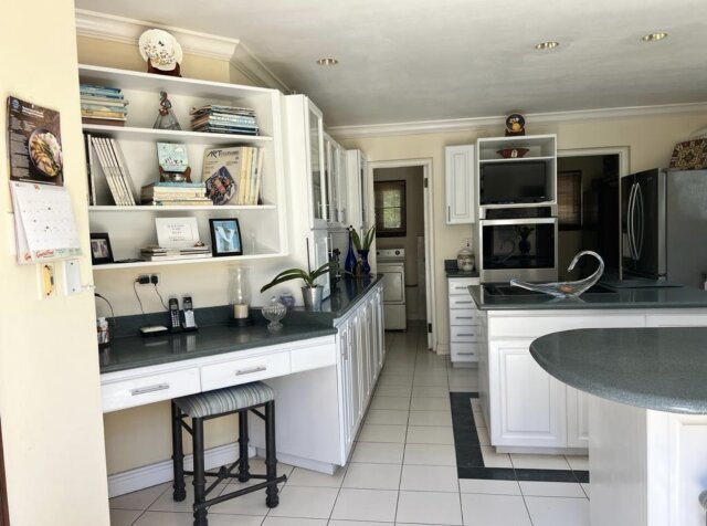 4 Bed, 5 Bath House For Sale