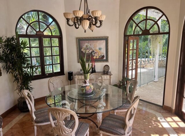 4 Bed, 5 Bath House For Sale